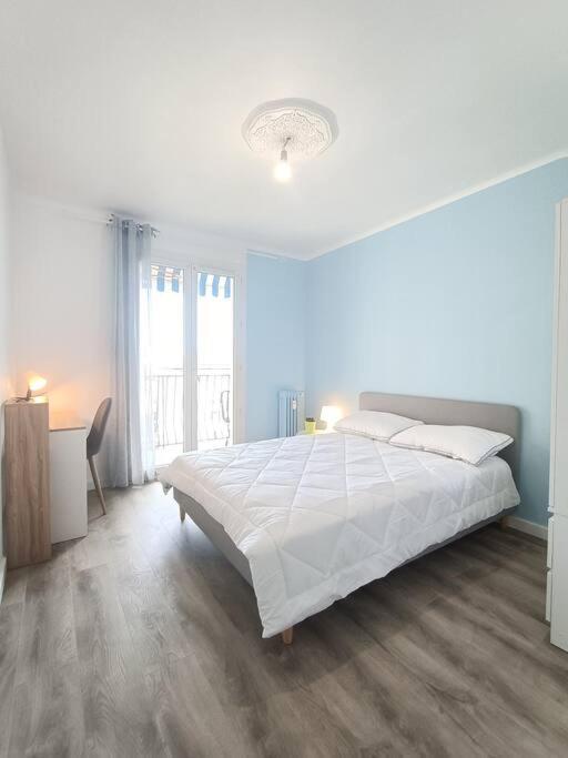 Appartement F4 Avec Vue / Flat With Sea View 3 Bedrooms Nice