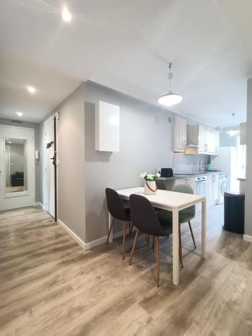 F4 Avec Vue / Flat With Sea View 3 Bedrooms Appartement *