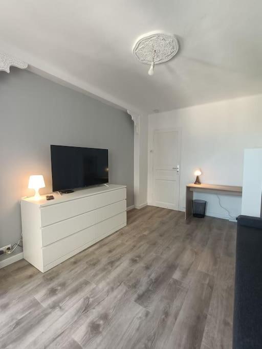 F4 Avec Vue / Flat With Sea View 3 Bedrooms Appartement *